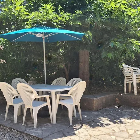 Апартаменты Dans Domaine De *